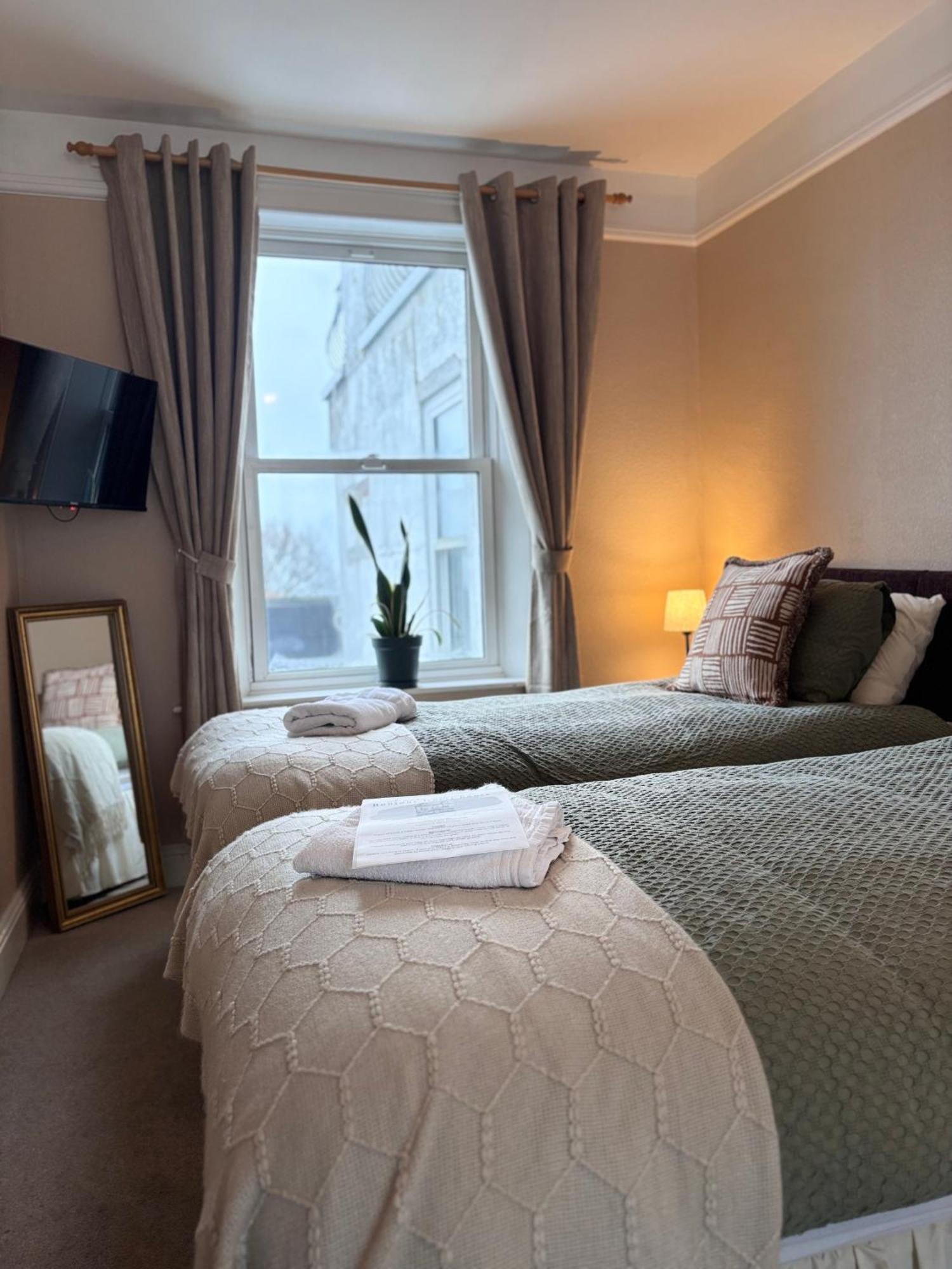 Braye Bonjour Guest House מראה חיצוני תמונה